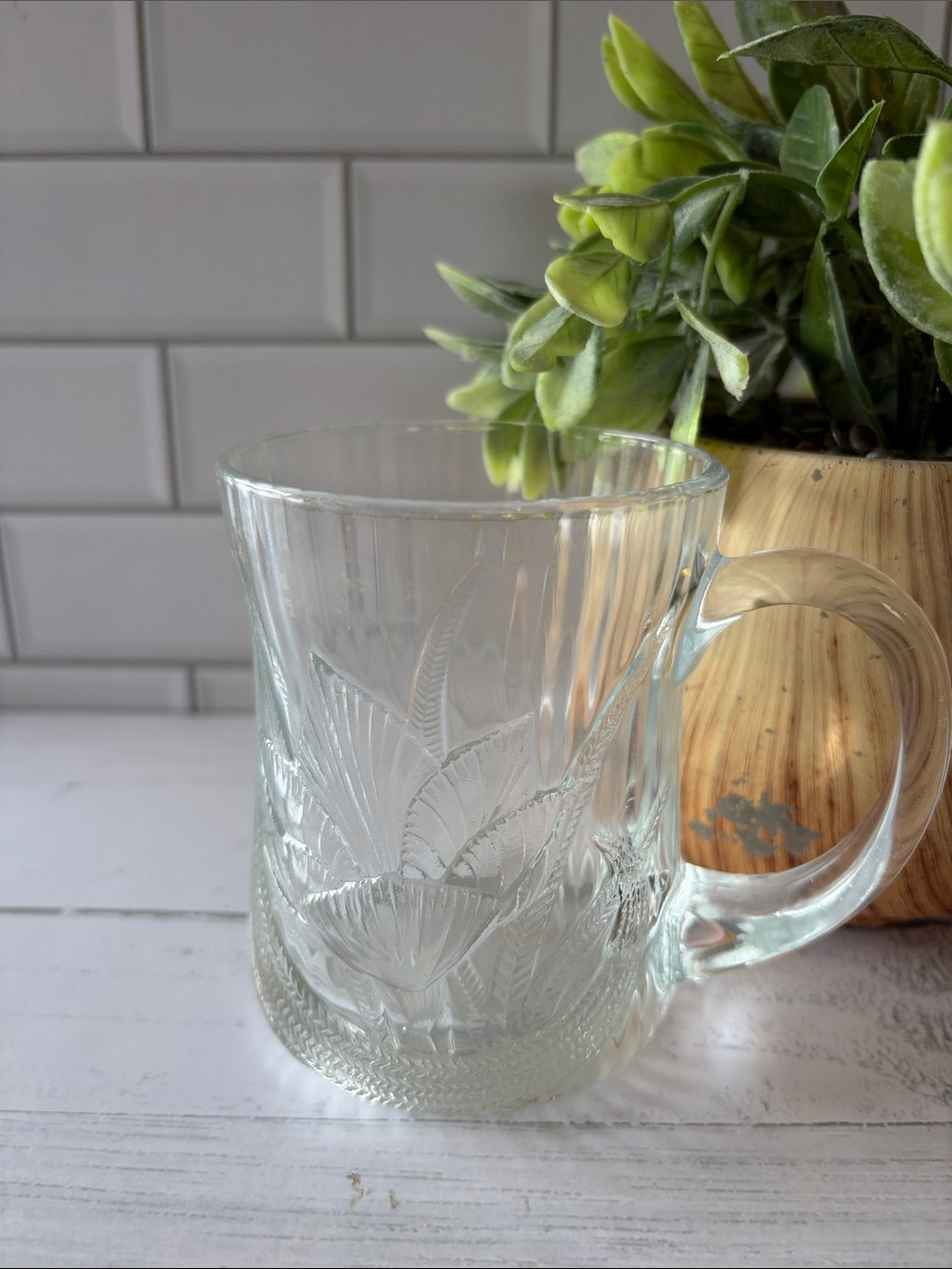 Arcoroc Canterbury Clear Glass Crocus Etched Mug - Home Dining